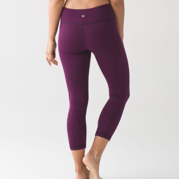 Lululemon Wunder Under Crop III Teeny Tooth Deep Fuchsia Black - Picture 3 of 9